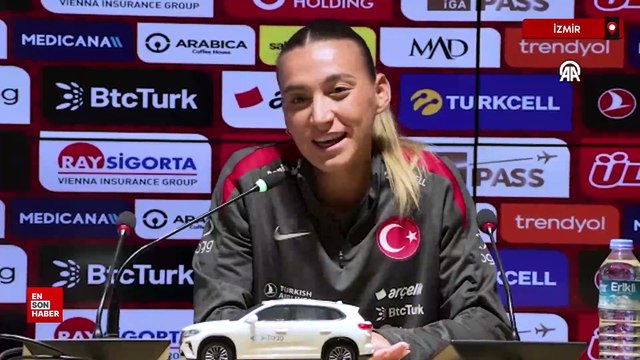 Necla Güngör Kıragası: Türk kadınının neler yapabildiğini göstermek istiyoruz