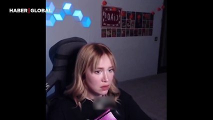 Balıkesir'de korkutan depremde bina yıkıldı! İstanbul'da deprem anı kameraya yansıdı