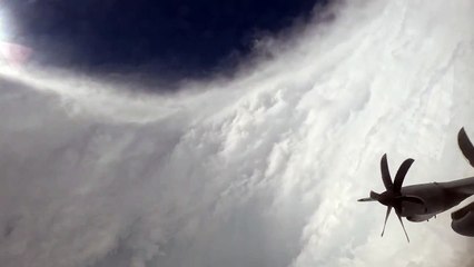 Impresionante video del ojo del huracán Melissa