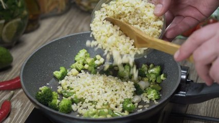 26 Bulgur with Tofu and Baked Garlic