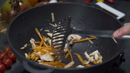 69 Stir-Fried Udon with Chicken and Vegetables.