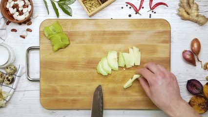 60. Salad with Fried Duck Breast and Kiwi