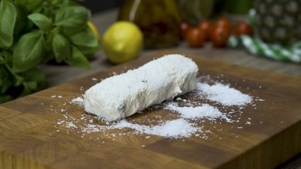 12 Cheesecakes in coconut flakes