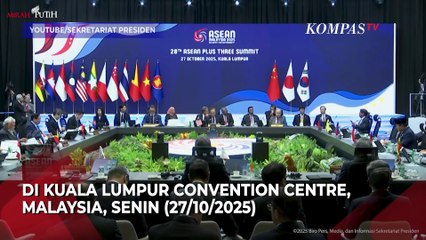 Prabowo Langsung Berdiri Saat Dihampiri PM Malaysia Anwar Ibrahim di KTT ASEAN Plus Three