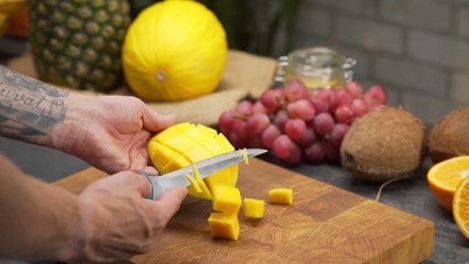 90 Mango Carrot Green Smoothie