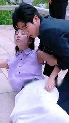 Forced to replace her sister and marry blind, cold CEO, she was treasured and deeply loved by him