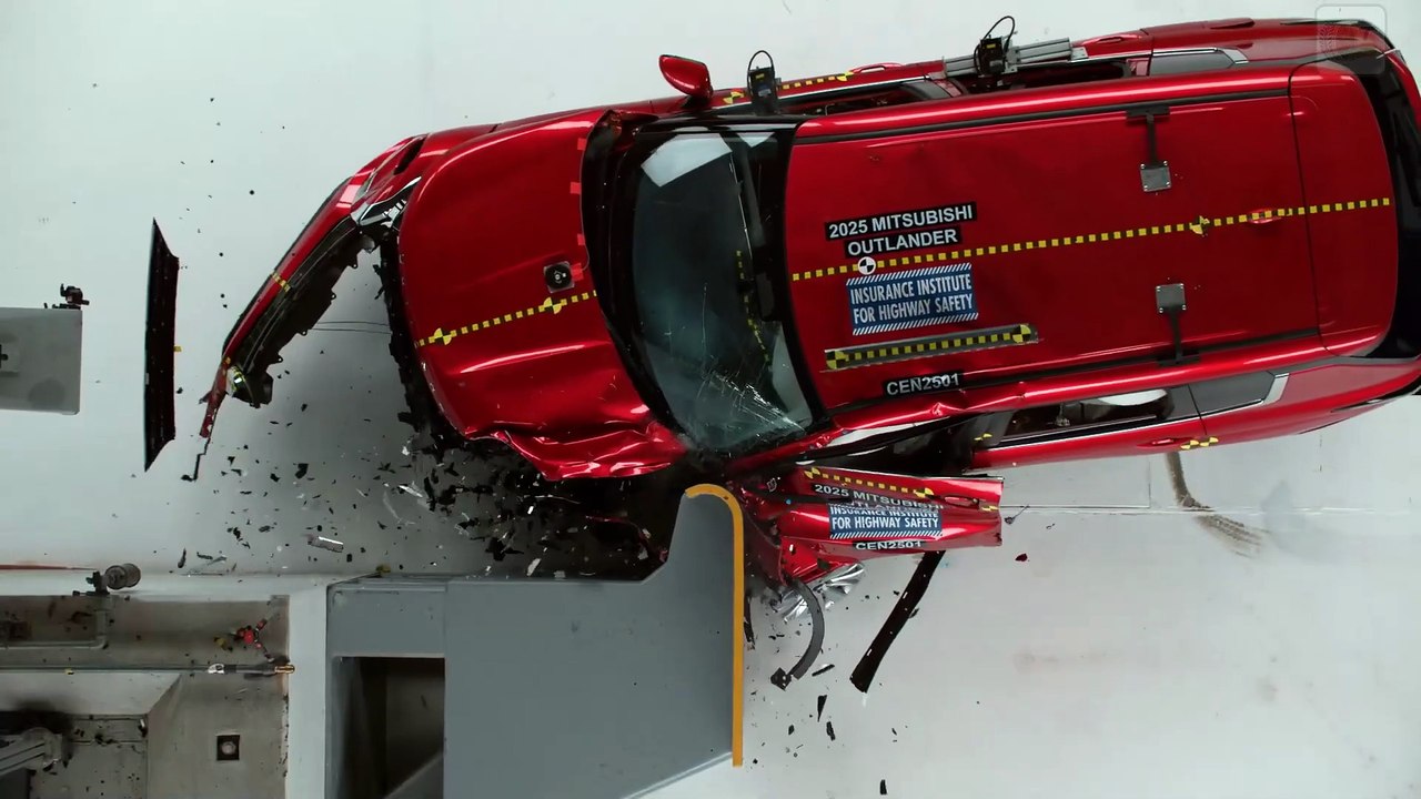 Mitsubishi Outlander 2025 im IIHS-Crashtest: So sicher ist der neue SUV wirklich