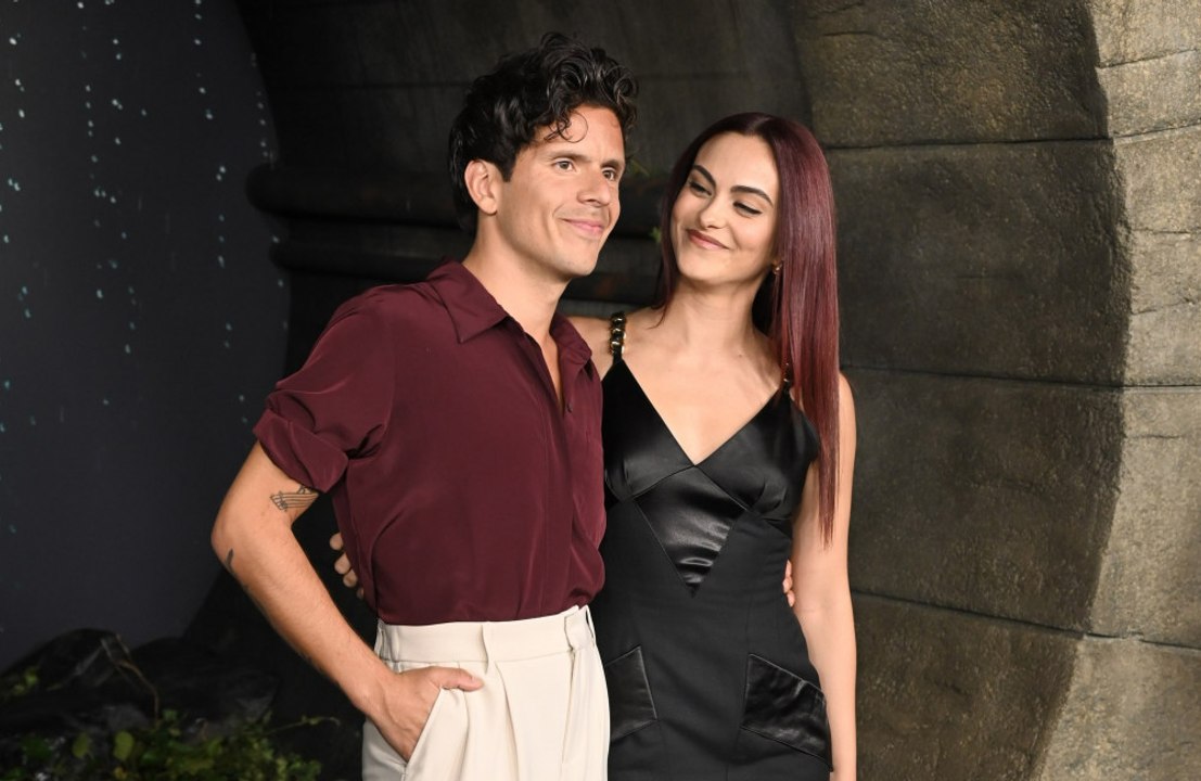 『リバーデイル』カミラ・メンデスが婚約！