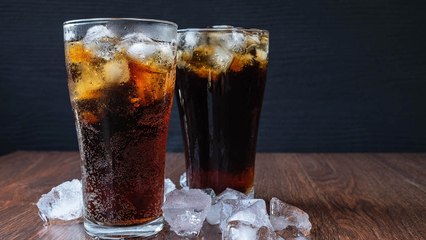 Time Lapse Shows What Happens to a Glass of Coke and Coke Zero After 100 Days at Room Temperature