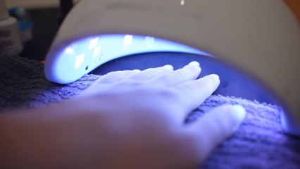 E.U. Bans Some Gel Nail Polish – Here’s Why the US Isn’t Following