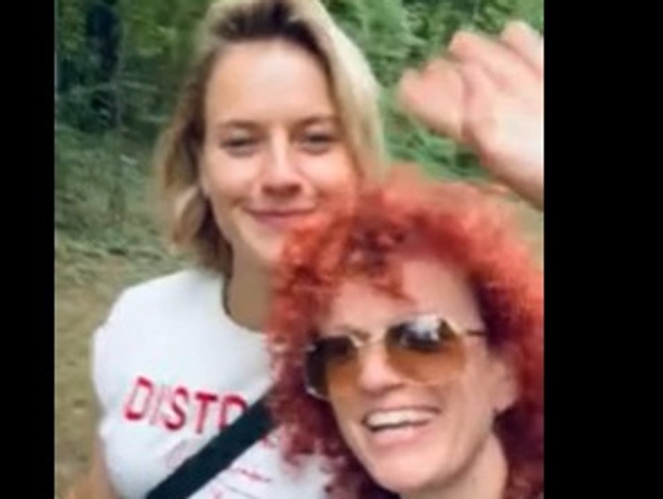 No-Angels-Star Lucy Diakovska zeigt erstmals ihre Freundin