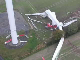 Windrad reißt ab und kracht auf Acker
