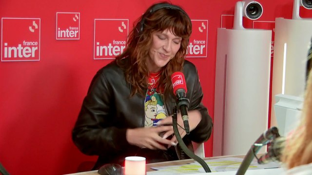 Clara Ysé : les gens qui lisent les poèmes ou écoutent les chansons les comprennent mieux que ceux qui les écrivent