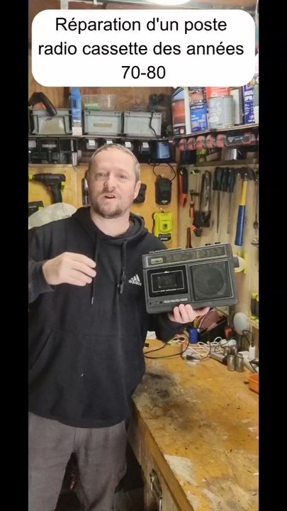 Réparation d'un poste radio cassette des années 70-80