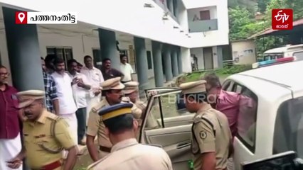 ശബരിമല സ്വർണക്കൊള്ള: മുരാരി ബാബുവിനെ കസ്റ്റഡിയിൽ വിട്ടു; മുഖ്യപ്രതിയുമായി ഒരുമിച്ചിരുത്തി ചോദ്യം ചെയ്യും