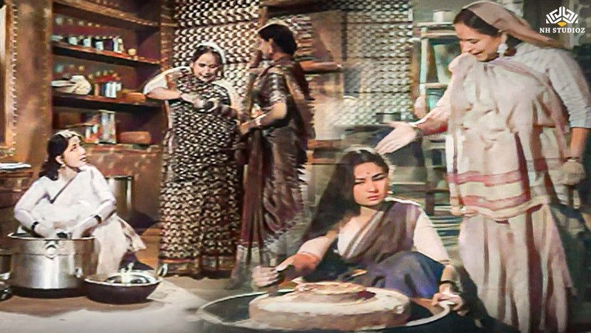 क्यों सास कर रही है अपनी बड़ी बहू से भेदभाव? एक से प्यार और दूसरी से नफरत! Emotional Scene