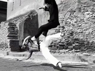 Bolo Yeung 🐉 vs Bruce Lee 🥋 | Worst Fight Scene Ever? 😬💥