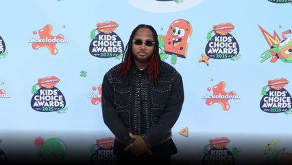 Leon Thomas reveals tracklist for “Pholks” EP