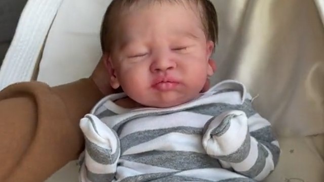 Phénomène des bébés « reborn » : faux nourrissons, vraies dérives ?