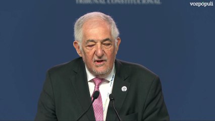 Conde Pumpido denuncia los ataques al Constitucional