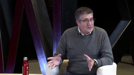 Patxi López (PSOE) toma por imbéciles a los españoles: pide enterrar el "viejo fantasma" de ETA mientras esgrime el espantajo de Franco