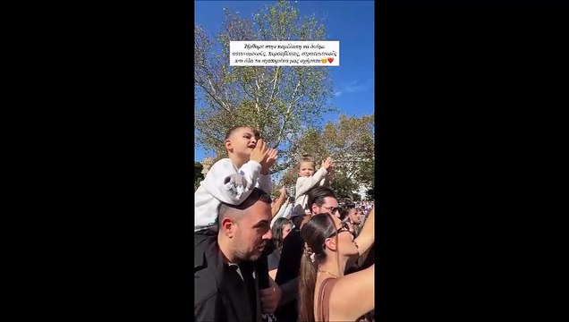 Ιωάννα Τούνη: Στην στρατιωτική παρέλαση της Θεσσαλονίκης με τον γιο της, Πάρη Αλεξάνδρου