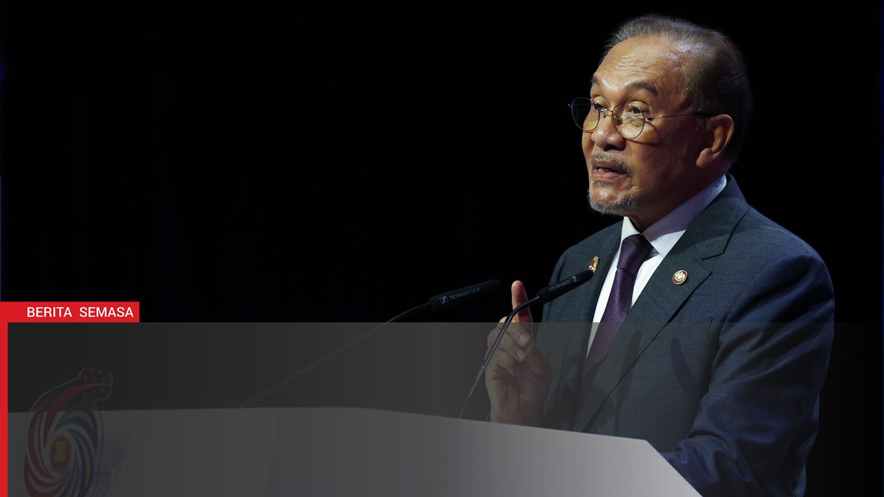 Tak adalah sentuh pun haih... - Anwar nafi cium isteri Presiden Filipina