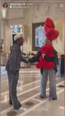 La ‘pillada’ más romántica a Vinicius con su nueva pareja: el brasileño se muere de vergüenza