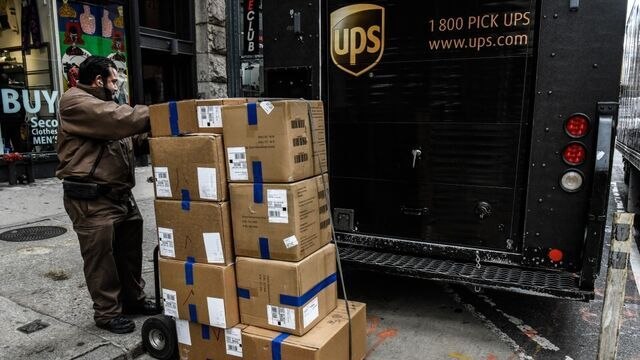 UPS Soars on Profit Beat, Cost Cutting, 34,000 Job Cuts