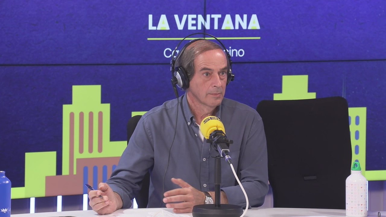 Así ha reaccionado Isaías Lafuente al recibir que ha recibido premio Ondas Nacional de Radio a la Mejor Trayectoria de la mano de Iñaki Gabilondo