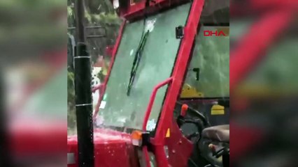 Muğla'da dolu yağışıyla Seydikemer ilçesi beyaza büründü