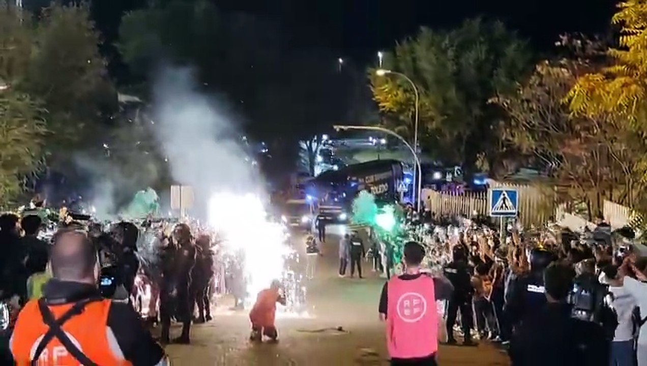 Espectacular recibimiento del Toledo en el Salto del Caballo