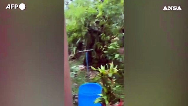 Giamaica, l'uragano Melissa tocca terra con venti a 300 km/h