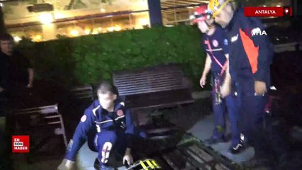 Antalya'da sığındıkları mağarada mahsur kaldılar