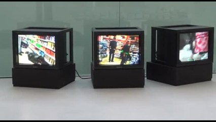 A Roma "1+1. L'arte relazionale". Al MAXXI, da Cattelan a Beecroft