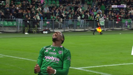 Joshua Duffus signe le but du 4-0 pour Saint-Etienne avant la mi-temps !