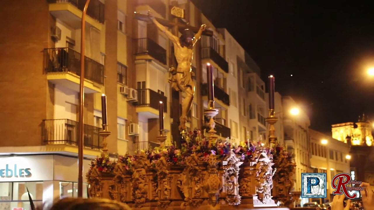 Stmo. Cristo de la Pasión y Muerte por C⁄Pages del Corro. Sevilla 2016  parte 3