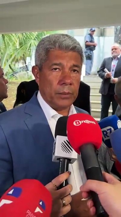 Jerônimo Rodrigues confirma aumento de repasse para o Planserv e admite problemas em alguns municípios