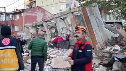 Enkaz altında 7 kişinin olduğu tahmin ediliyor