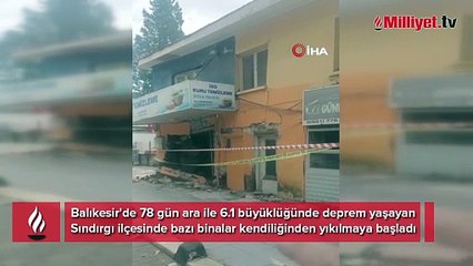 Sındırgı'da binalar kendiliğinden böyle yıkıldı