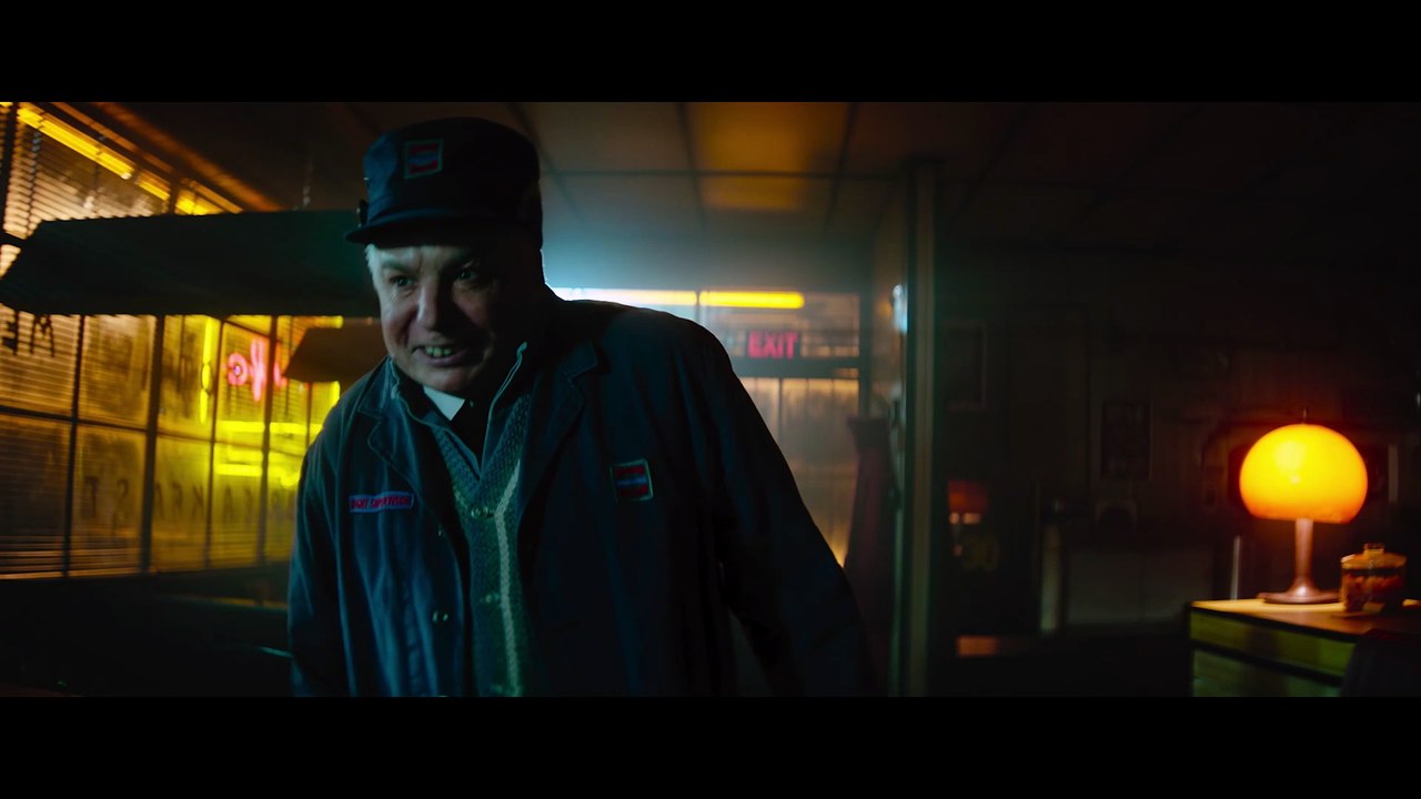 Terminal Film (2018) - Extrait avec Margot Robbie et Simon Pegg Movie - Margot Robbie a un message pour toi!