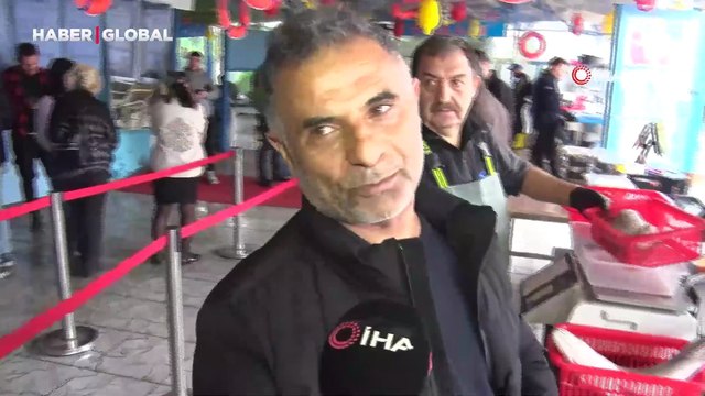 Denizlerde balık bollaştı, İstanbul'da fiyatlar 89 liraya kadar geriledi