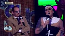 "Le regalé un trío a mi novio": La influencer en el espejo