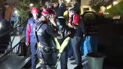 Sığındıkları mağarada mahsur kaldılar: Restoranın bahçesinden film gibi operasyonla kurtarıldılar