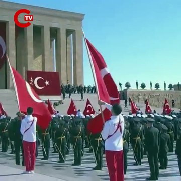 Anıtkabir'deki 29 Ekim Töreni'nde Recep Tayyip Erdoğan ve Her yer Tayyip, her yer Erdoğan sloganları atıldı