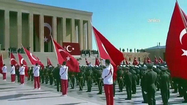 Cumhurbaşkanına sevgi seli! Anıtkabir’de Erdoğan Coşkusu