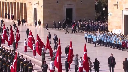Cumhuriyet 102 yaşında! Cumhurbaşkanı Erdoğan başkanlığındaki devlet erkanı Anıtkabir'i ziyaret etti