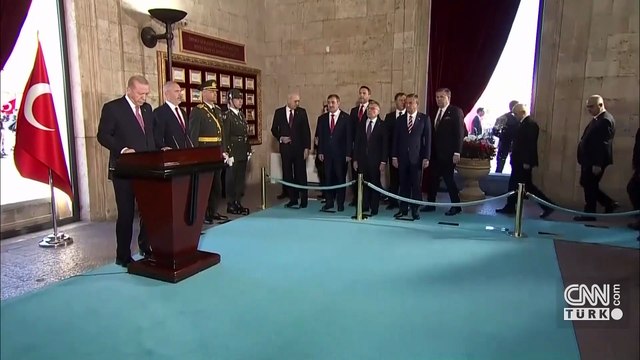 TÜRKİYE CUMHURİYETİ 102 YAŞINDA! Cumhurbaşkanı Erdoğan ve devlet erkanı Anıtkabir'i ziyaret etti