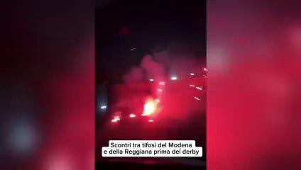 Reggiana-Modena, scontri tra i tifosi prima del derby