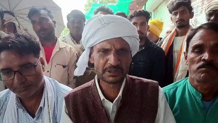 जब तक किसानों को मुआवजा नहीं मिलेगा, तब तक जूते नहीं पहनूंगा- कांग्रेस विधायक